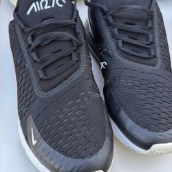Nike Air 270 Size 7.5y 9 Women 