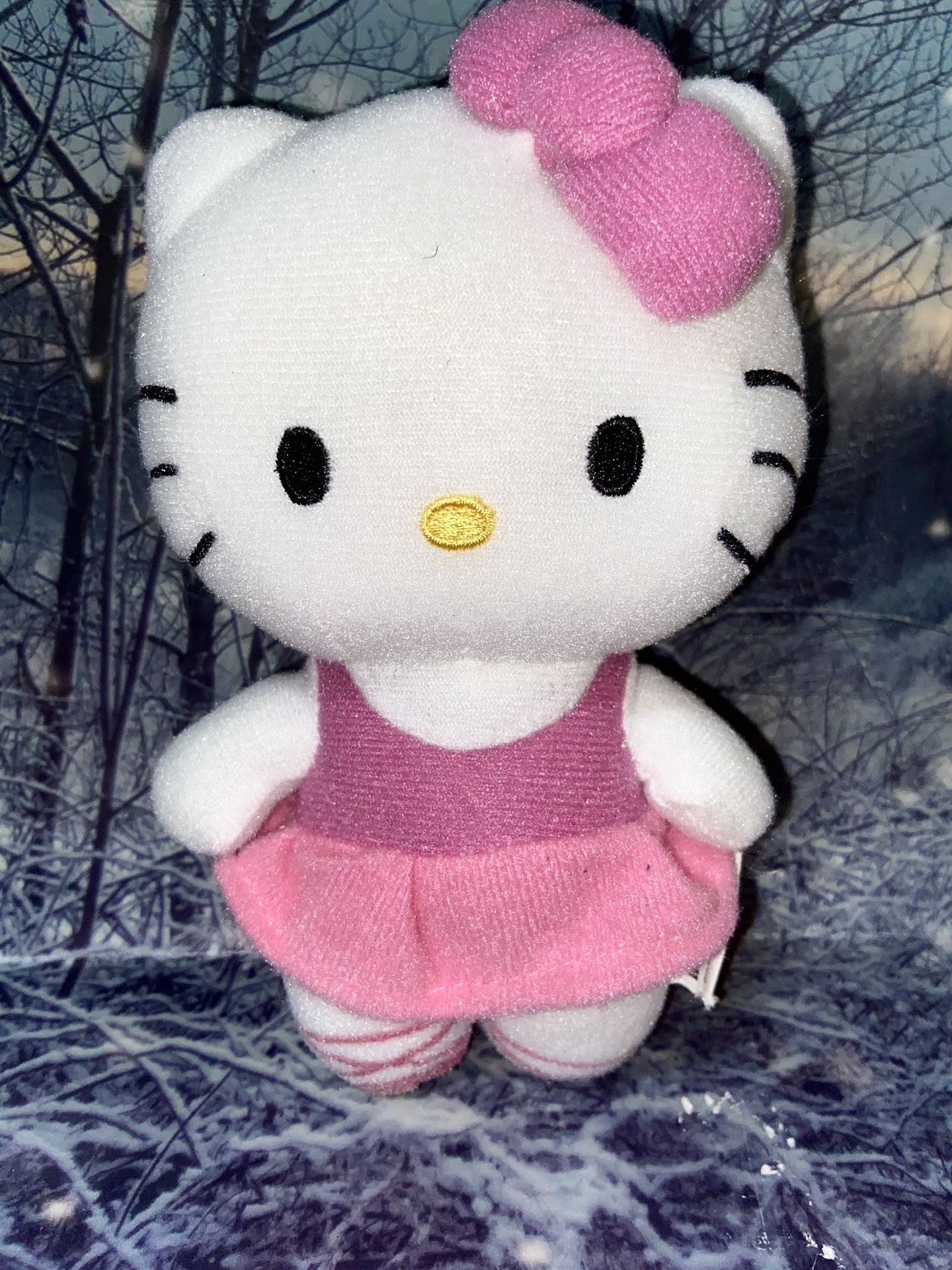 Sanrio Hello Kitty 7” plush toy doll