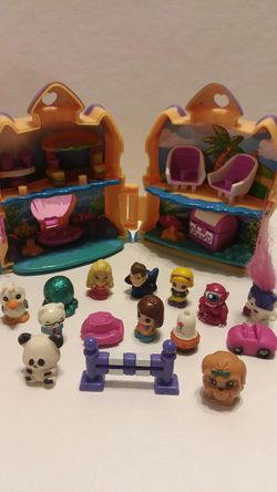 Shopkins with 14 little characters and little house