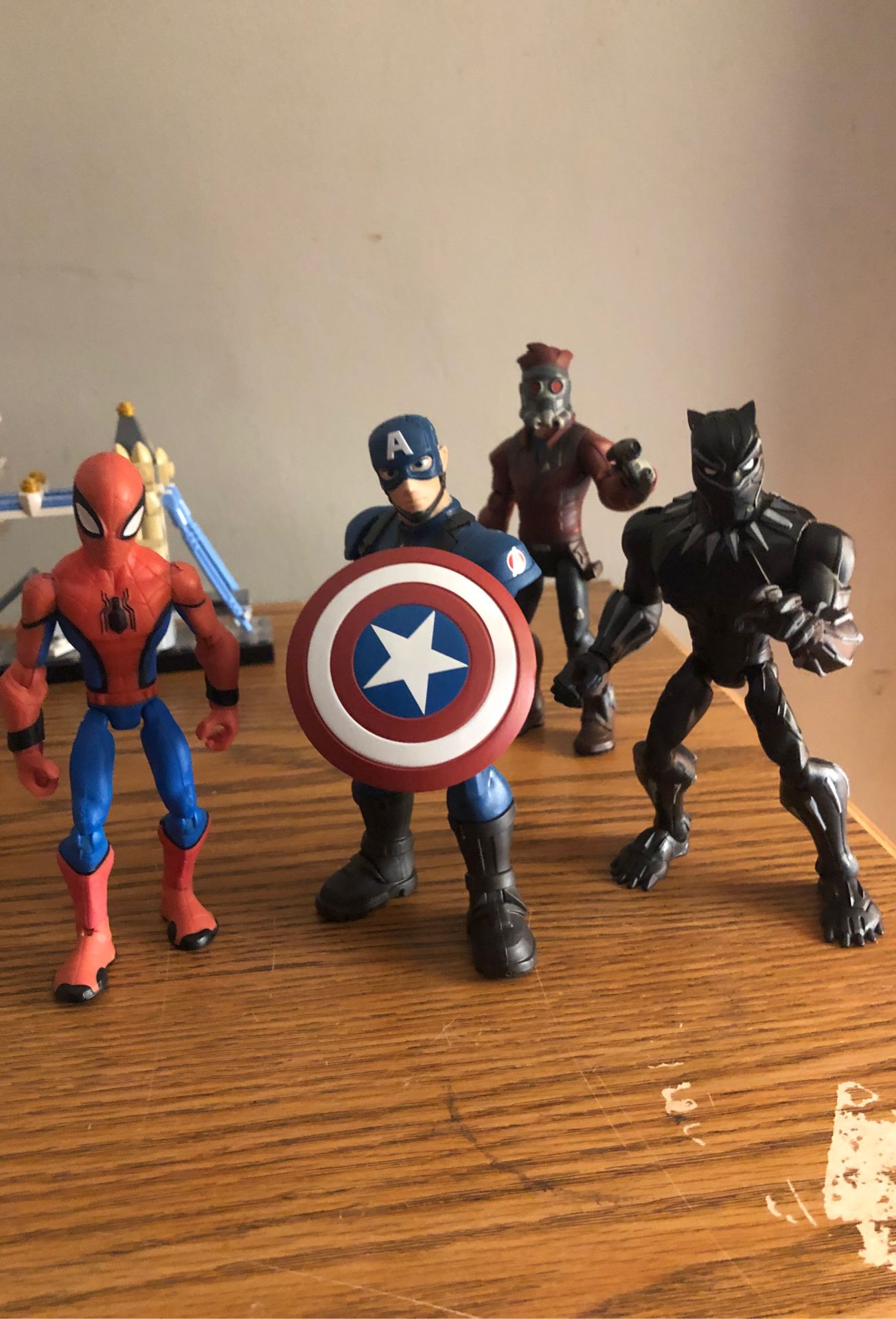 Disney Marvel Toy Box- Black Panther, Spider-Man, Captain America, Star Lord