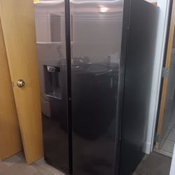 New Samsung Refrigerator 