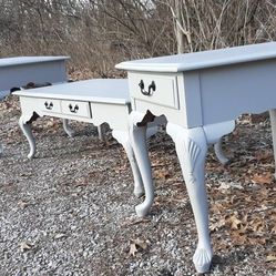 (LIKE NEW) - Table Set - Solid Oak Broyhill Coffee Tables - Farmhouse / Shabby Chic / Cottage