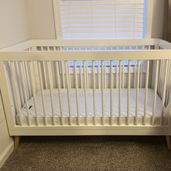 Delta Children Convertible Crib With Mattress
