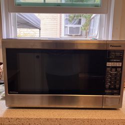 Panasonic 1200 Watt Microwave