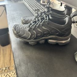 Women’s Nike Vapormax 