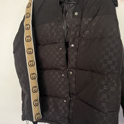 •($200)• Gucci Jacket •($200)•