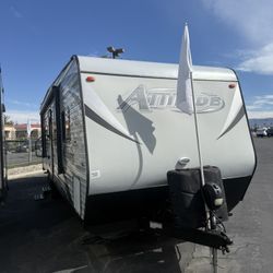 Used 2018 Toy Hauler Attitude 