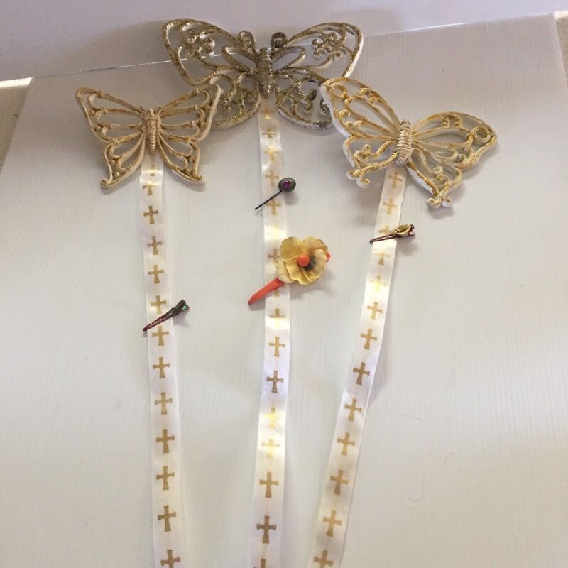 White Gold Butterfly Ribbon Bow Holder