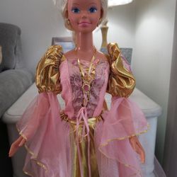 My LIFE SIZE  Barbie 3ft Tall. Mattel 1992