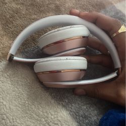 Beats Solo 3 Rose Gold