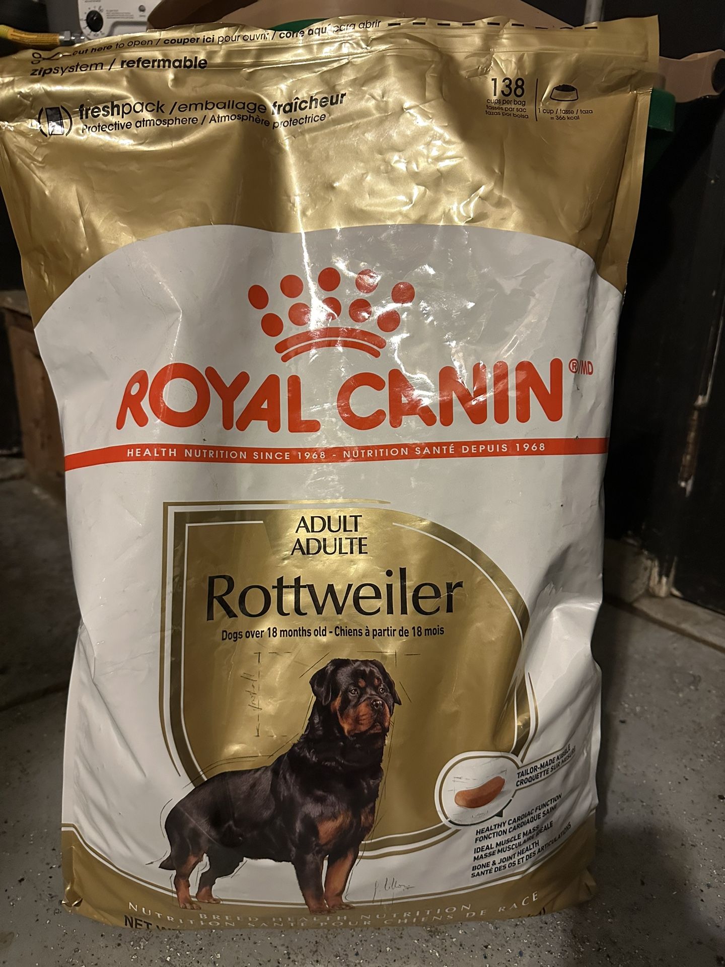 Royal Canin Dog Food (Rottweiler)