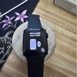 Apple Watch Series 8