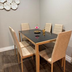 Dining Table Set – 6 Chairs – Like New! $250