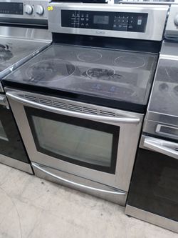 Samsung stainless steel inudction glass-top stove - Free delivery