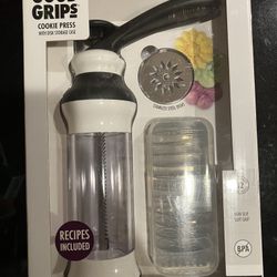 OXO Good Grips Cookie Press w/ 12 Disks & Storage Case – Brand New