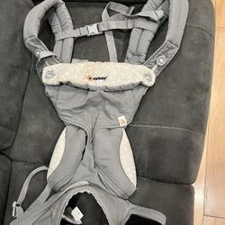 Ergo Baby Carrier