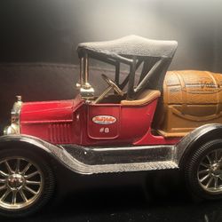 ERTL TRUE VALUE Hardware Stores Replica 1918 Ford Model “T” Runabout #8 Barrel Model Coin Bank Die Cast 3.5” x 5.5” x 2.5”