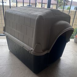 Dog House 