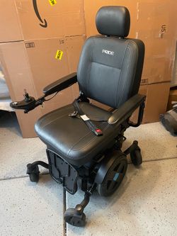 Pride Jazzy EVO 614 HD Power Wheelchair