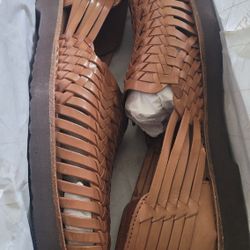 Men's huarache sandals hand-woven leather  Size 10