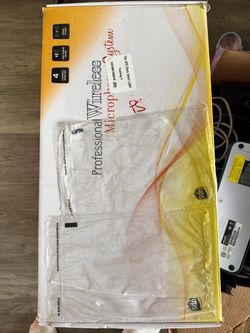 Professional Wireless Microphone System 4-Channel