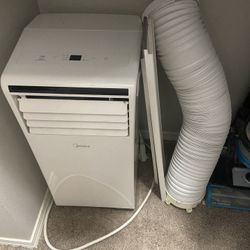 Midea AC Unit 8,000 BTU