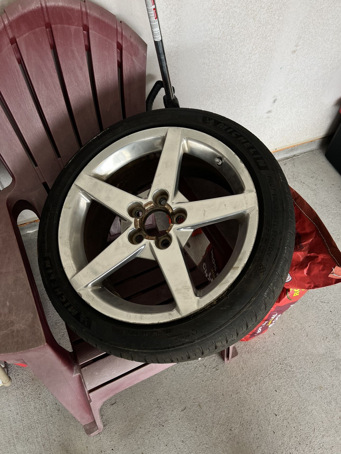 Single 18’ Corvette Wheel