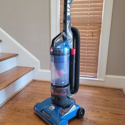 Hoover Wind Tunnel Vacuum