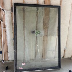 Window Black Exterior White Interior 