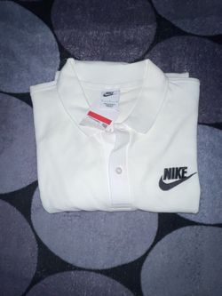 Nike Collard Shirt