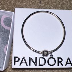 Pandora Bangle