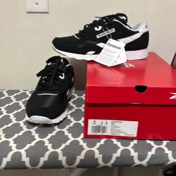 Reebok Classic Nylon Black And White Size 9