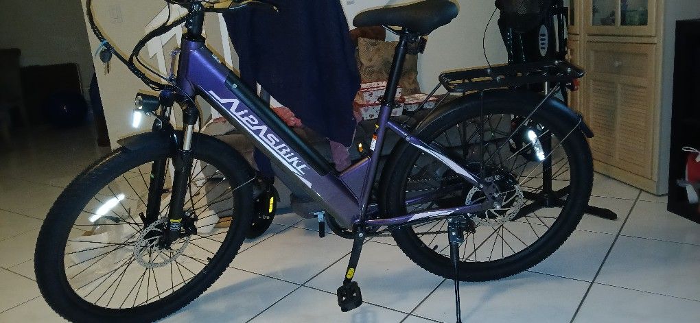 Aipas/ E Bike Brand New