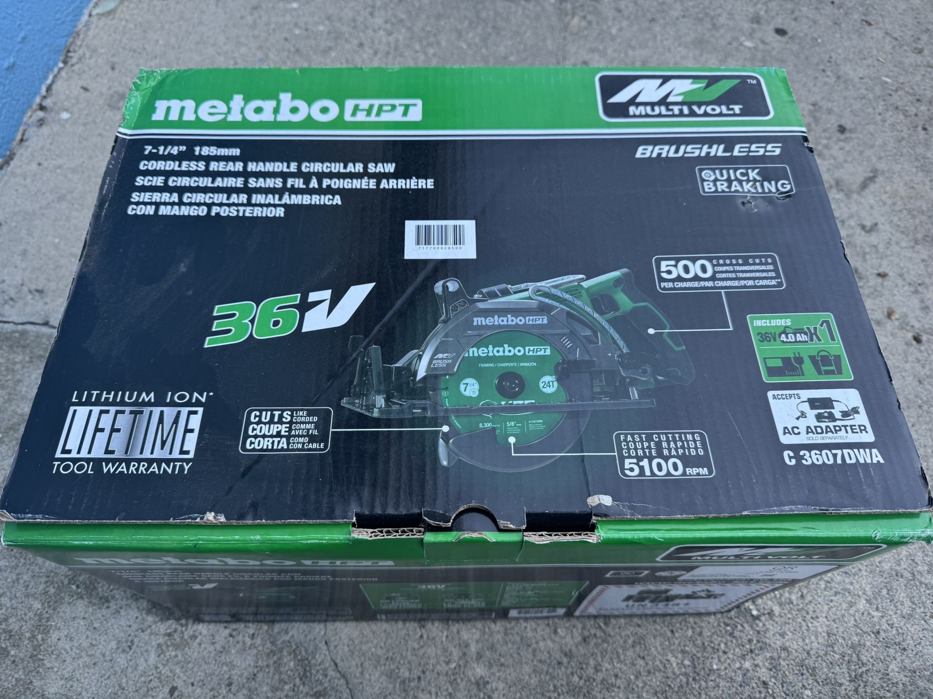 Circular saw/Sierra circular inalámbrica.