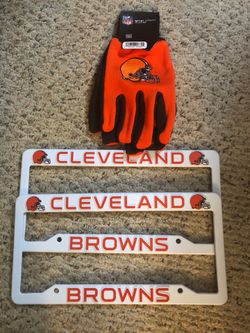 Cleveland Brown license plate cover and gloves set