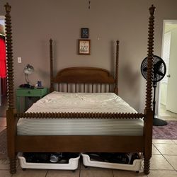 Queen/Full Wooden Spool Four Poster Bed Frame