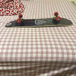 (used)SKATEBOARD - $27