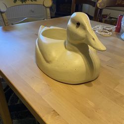 Resin duck decoy house planter