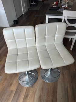 white faux leather bar stool