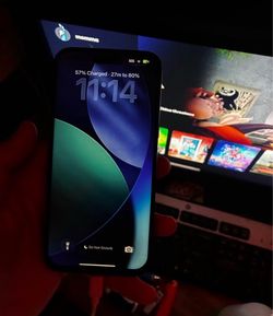 iPhone 15+
