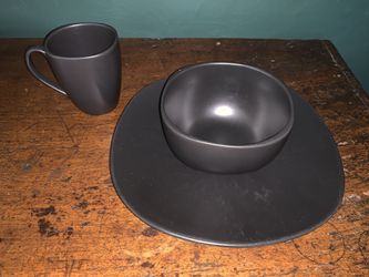 Black porcelain stoneware set