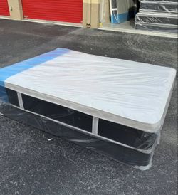 NEW Mattress Queen Size Plush Pillowtop and Box Spring // 2PC