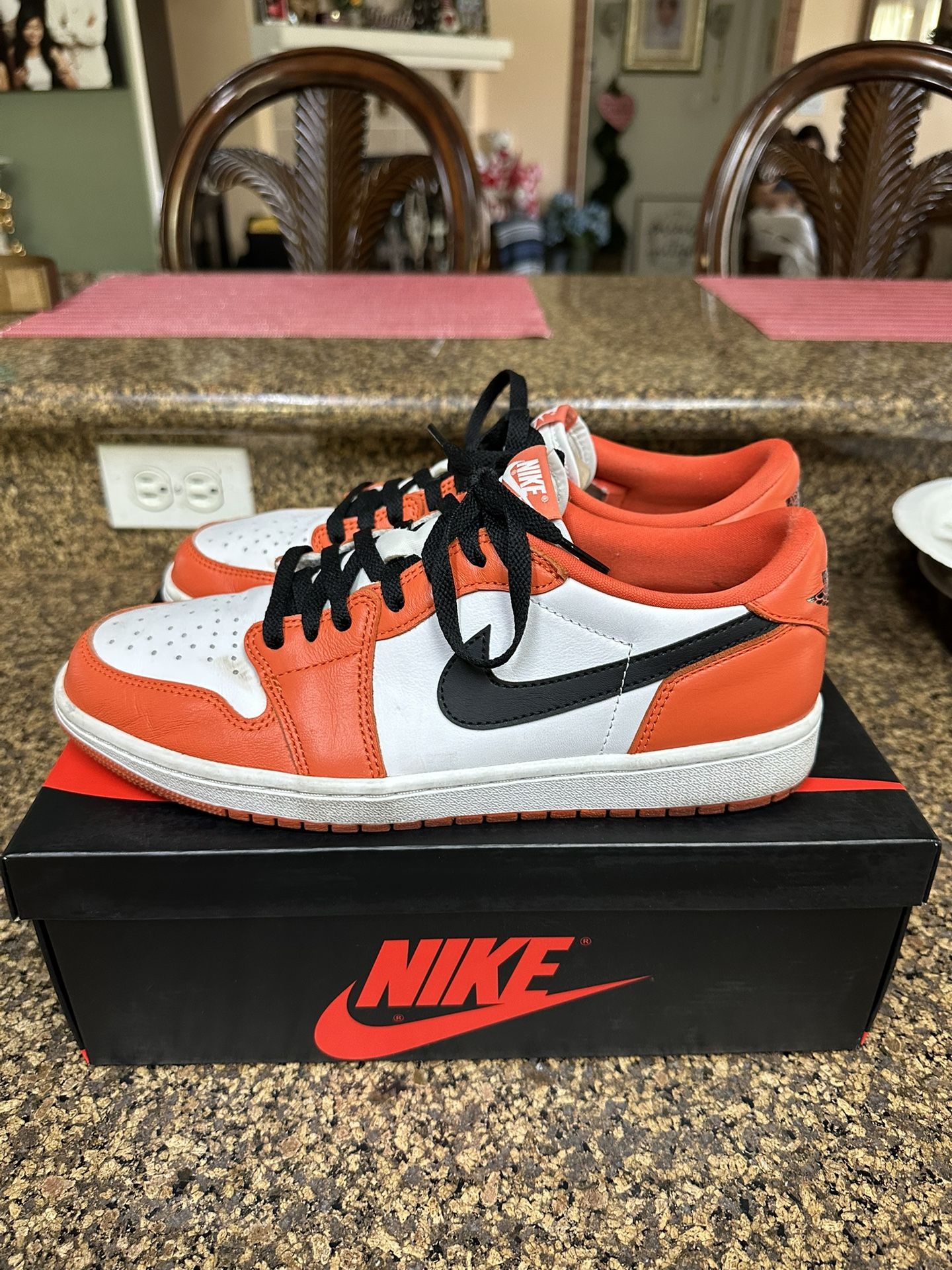 Air Jordan 1 Retro Low OG ‘Starfish’
