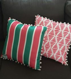 2 Pillows
