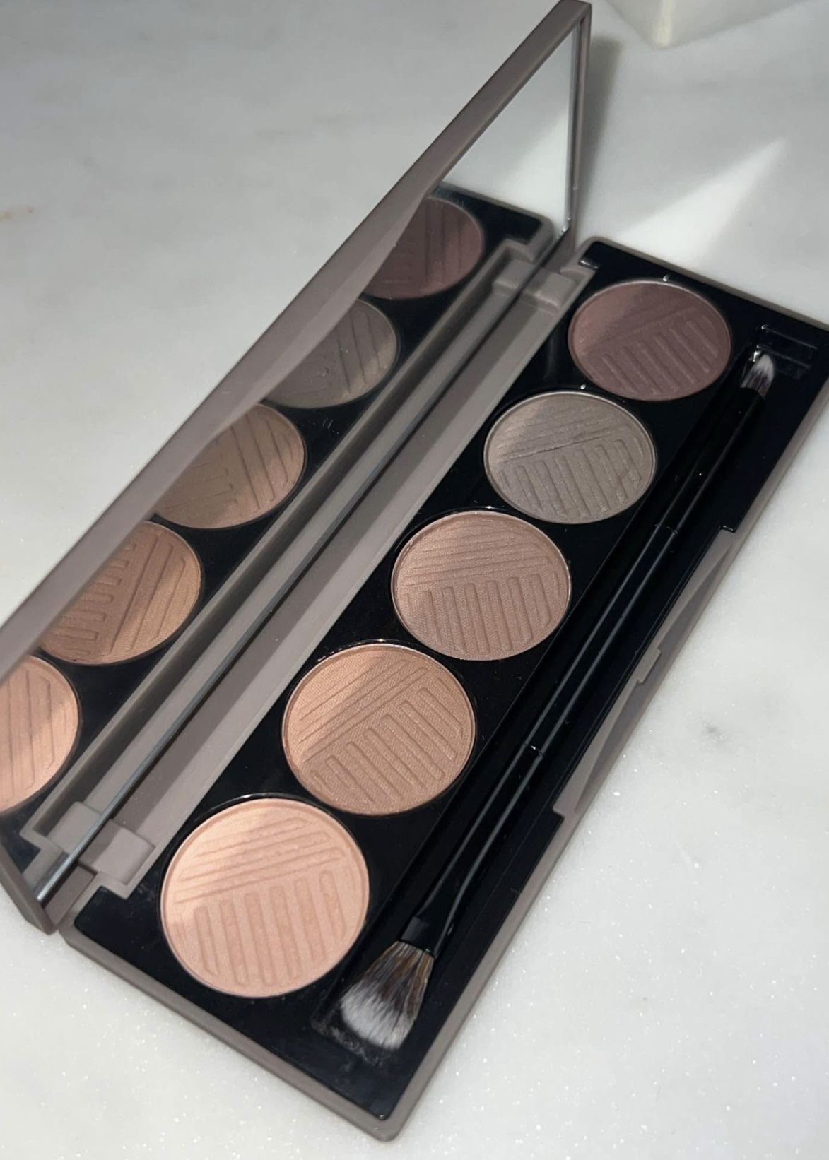 Dose Of Colors Eyeshadow Palette