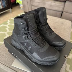Under Armour Boots - Men’s Size 9