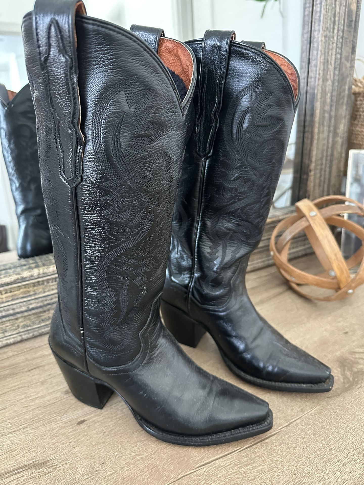 Dan post Sz 5.5 Cowgirl Boots, Like New! 