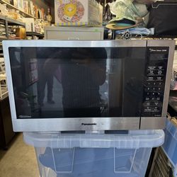 Panasonic Genius Steel Inverter Sensor Countertop Microwave Oven 1.2 cu.ft, Clean and Good Condition