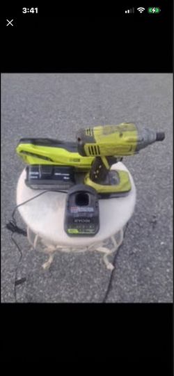 ( 4  PEACE) RYOBI ONE +INPACK DRIVER ,2 18v 4ah BATTERY, 2 CHARGERS