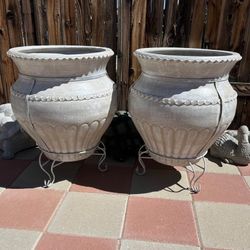 New Flower Pots Made Out Of Clay 